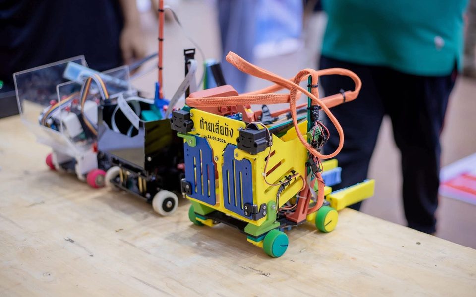 KTIS Manual Control Robot